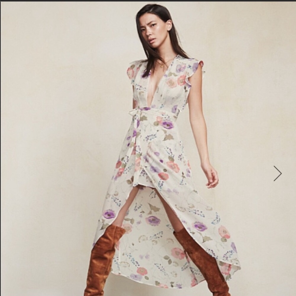 BNWT Reformation Charlene floral Wrap Dress size L